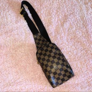 Louis Vuitton Geronimo DE Bumbag